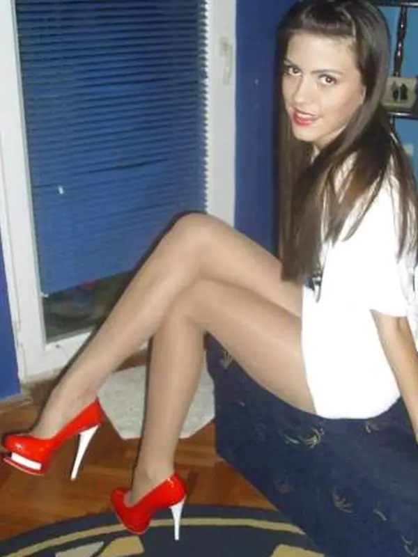 Alix, 28 ans, tchat de rencontre à Clermont-Ferrand
