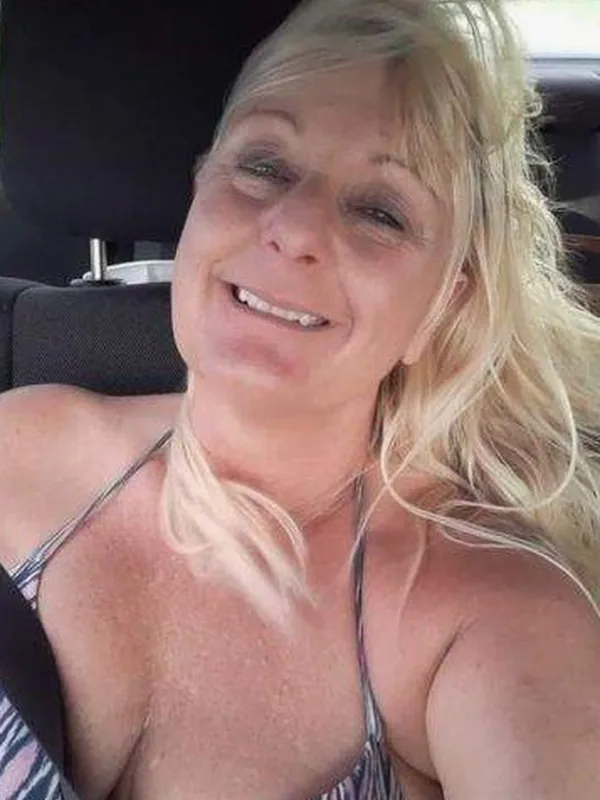 Angélique, 45 ans, tchat de rencontre à Dijon