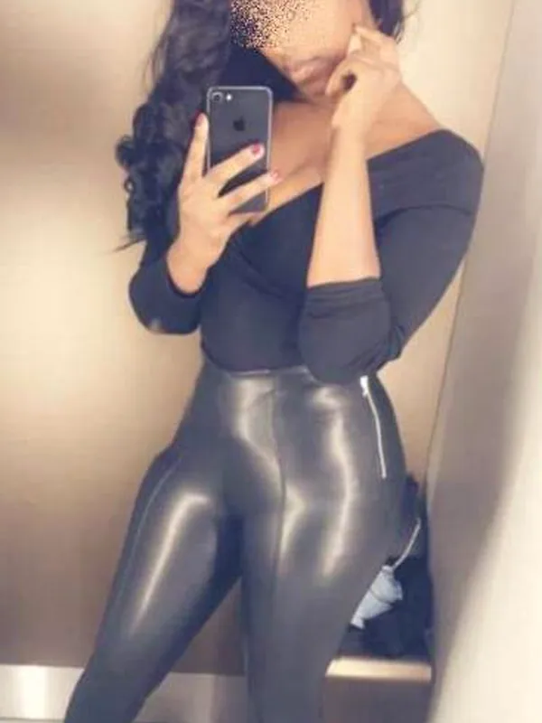 Aurélie, 38 ans, tchat de rencontre à Nîmes